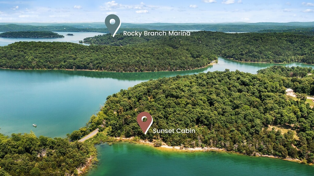 Located just STEPS from the lake front, guests can enjoy lake activities with our canoe and float boards.