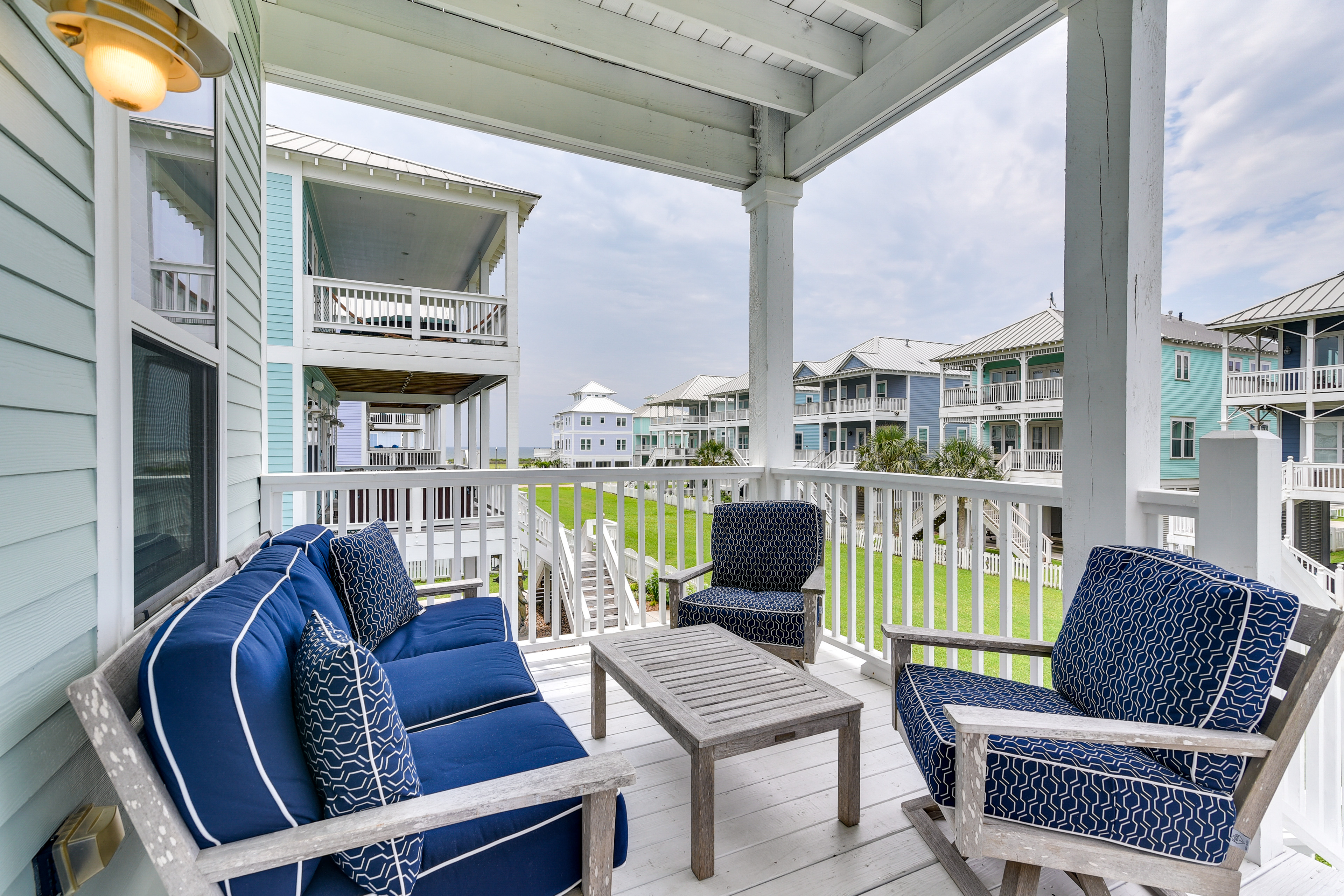 Property Image 2 - Galveston Beach House w/ 2 Decks - Walk to Ocean!