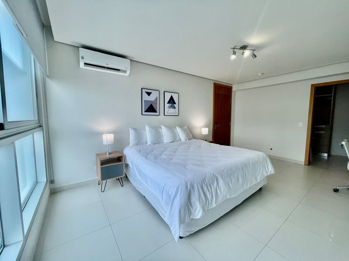 Light Home I Minimalist 1 Bed in Costa del Este