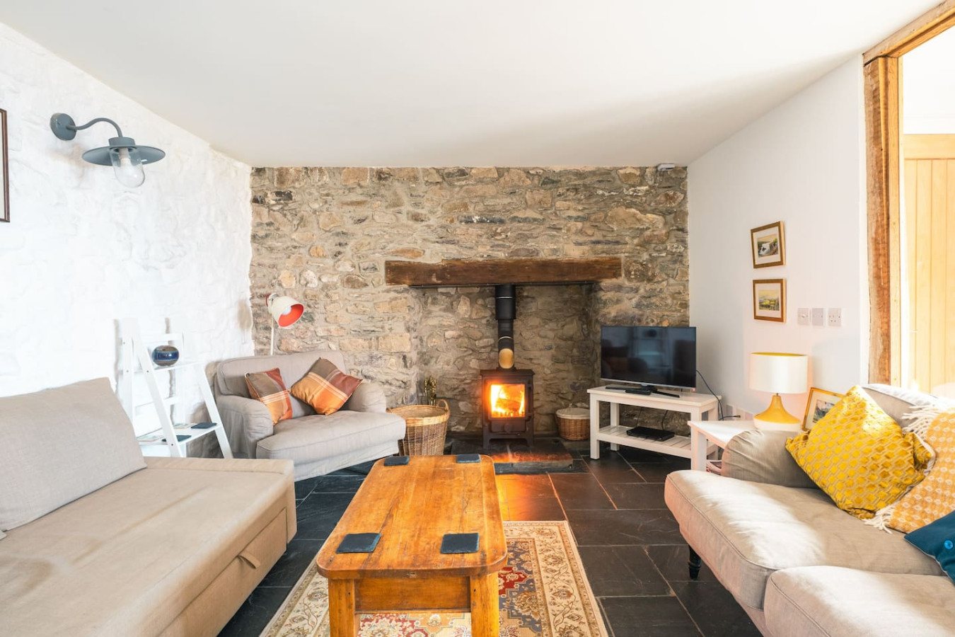 Property Image 1 - St Davids Hideaway with Roll-top Bath and Log Burner