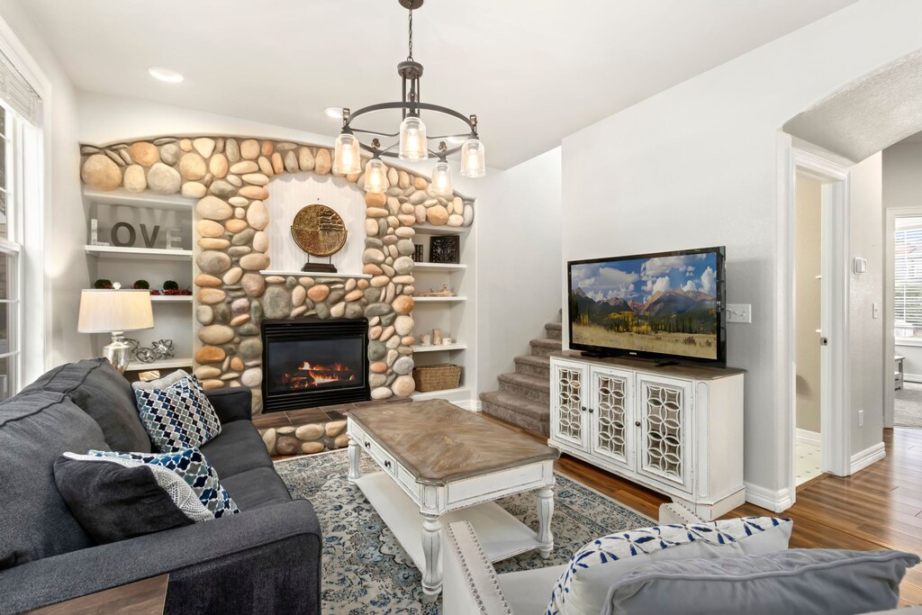 Living Area | Smart TV and Electric Fireplace (main level)