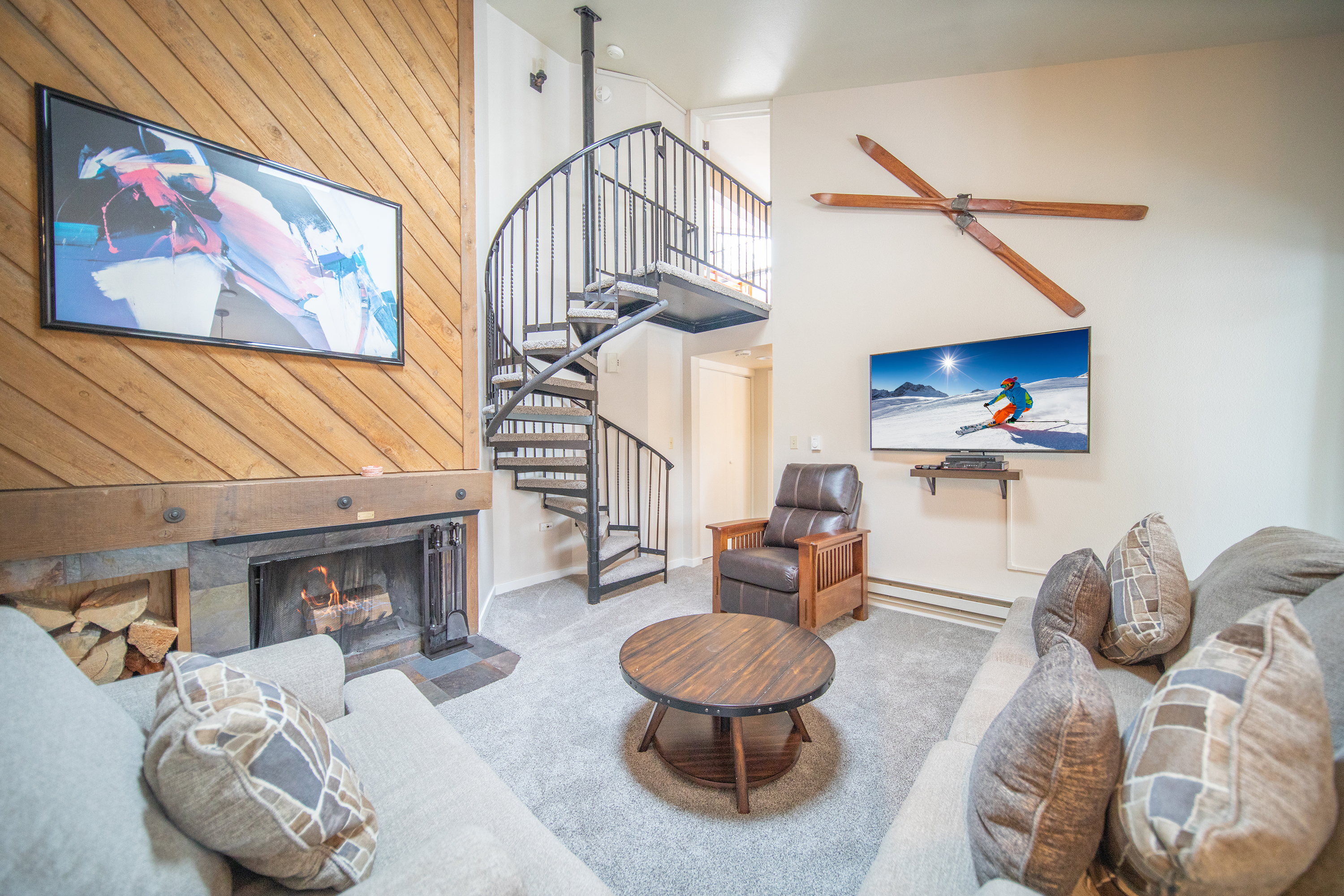 Bright Colorado mountain condo!