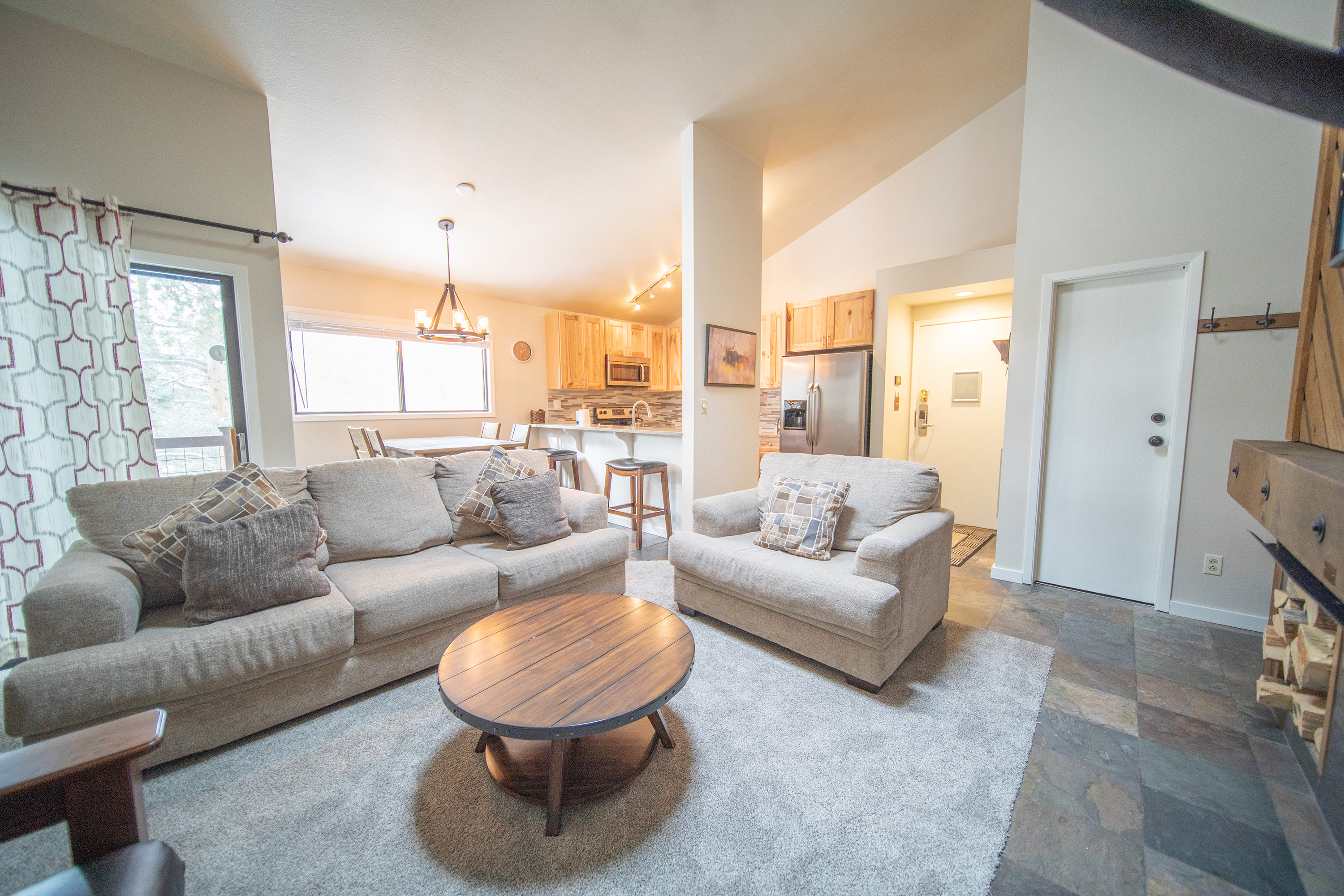 Great ski vacation condo at Flying Dutchman!