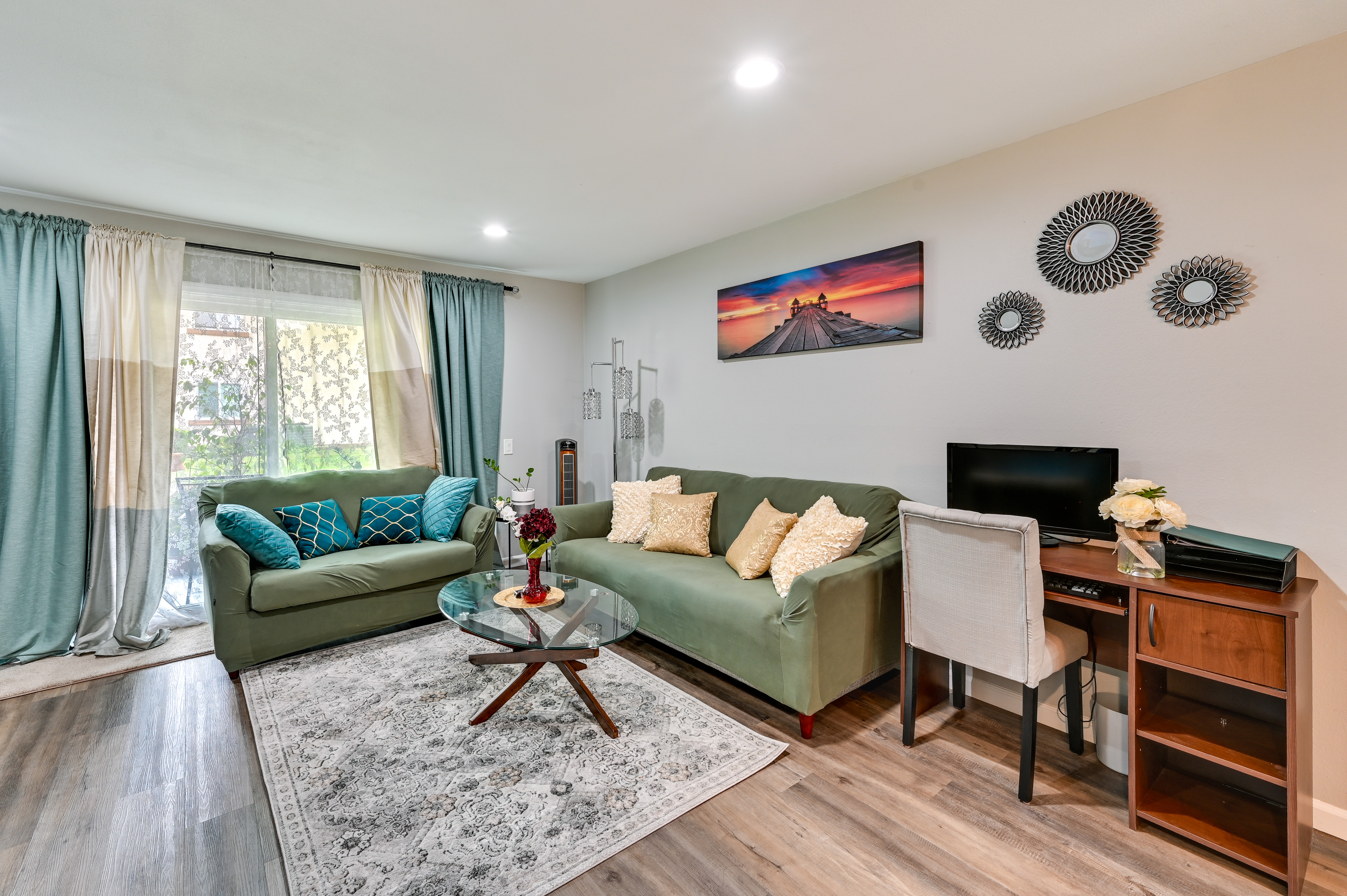 San Diego Condo: Pool Access, 8 Mi to Downtown