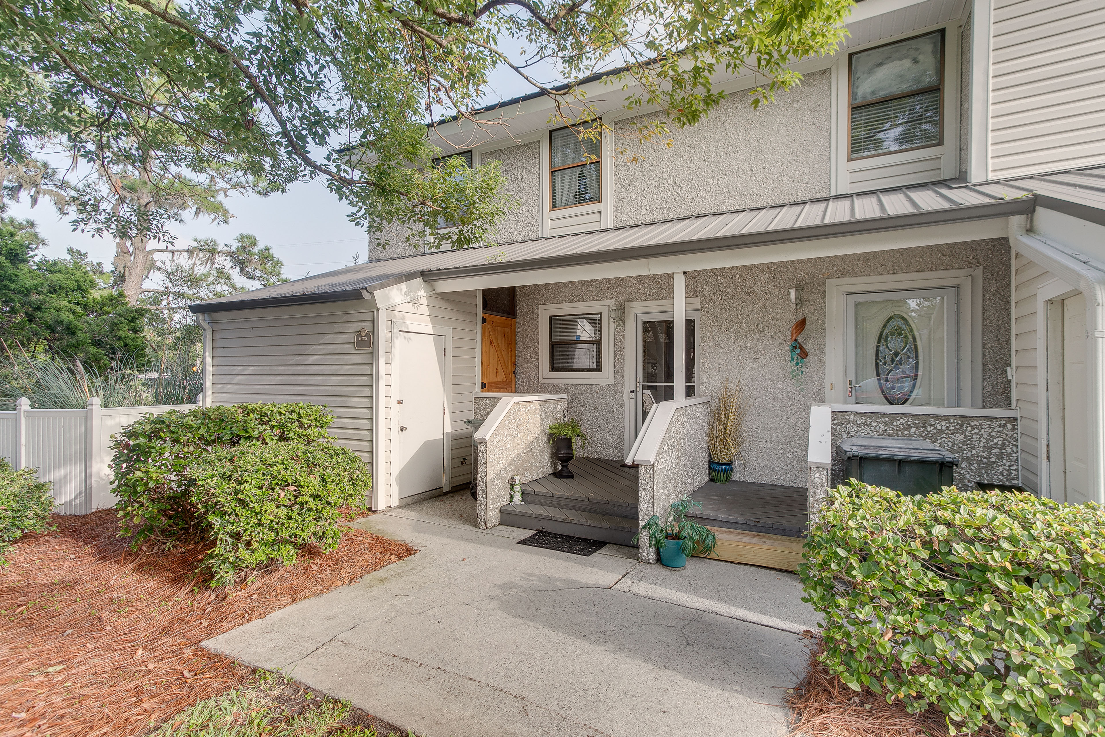 Property Image 2 - Coastal St Simons Retreat Near Gascoigne Bluff!