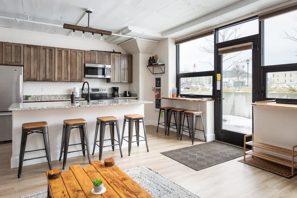 Welcome to Red Drive at the Commons!