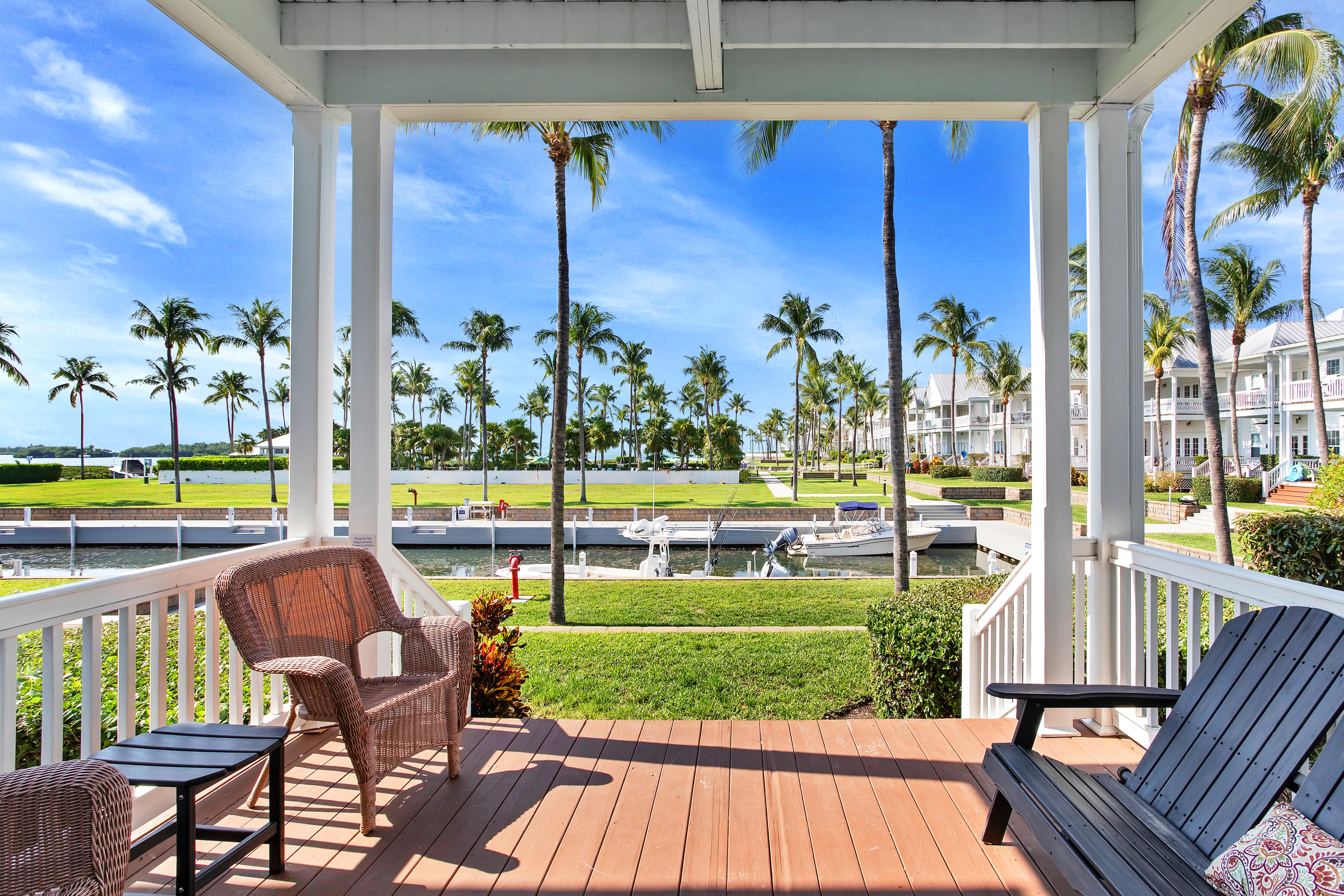 Property Image 1 - Waterfront luxury Villa (21) with sunset views and boat slip