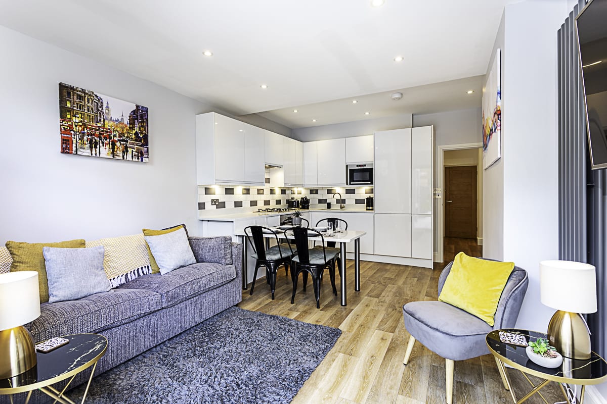 Property Image 1 - Cozy 2 Bed Apartment in Chiswick