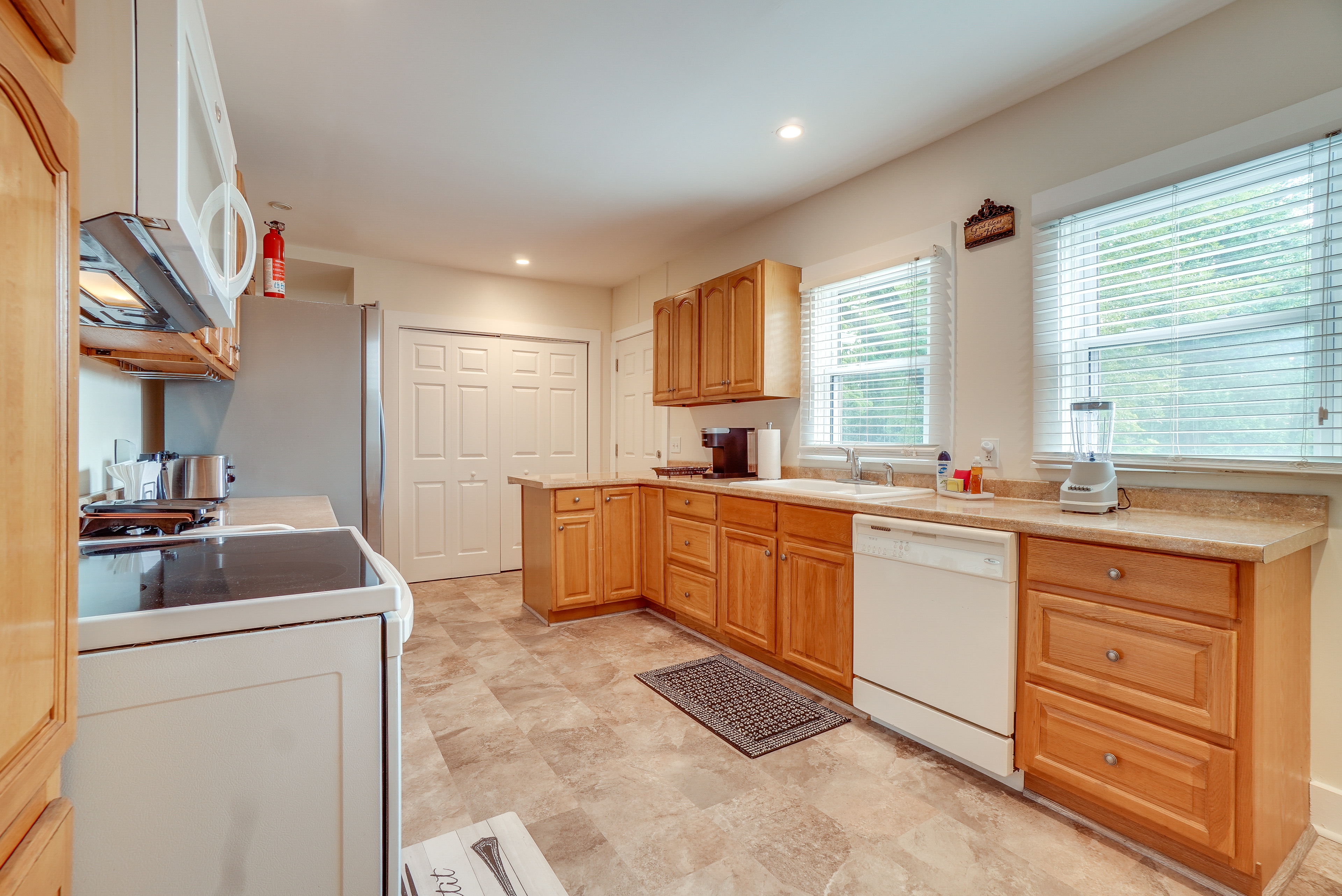 Quiet Old Hickory Home Rental w/ Deck