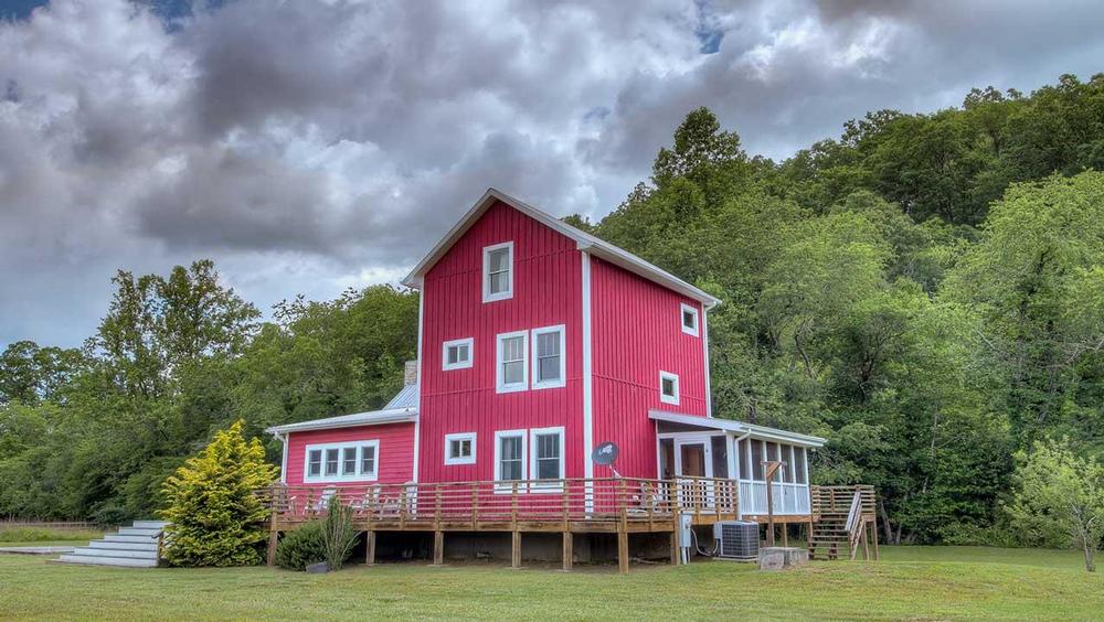 Property Image 1 - Noontootla Cottage- A trout fisherman’s paradise | Pet Friendly | Farmhouse cottage