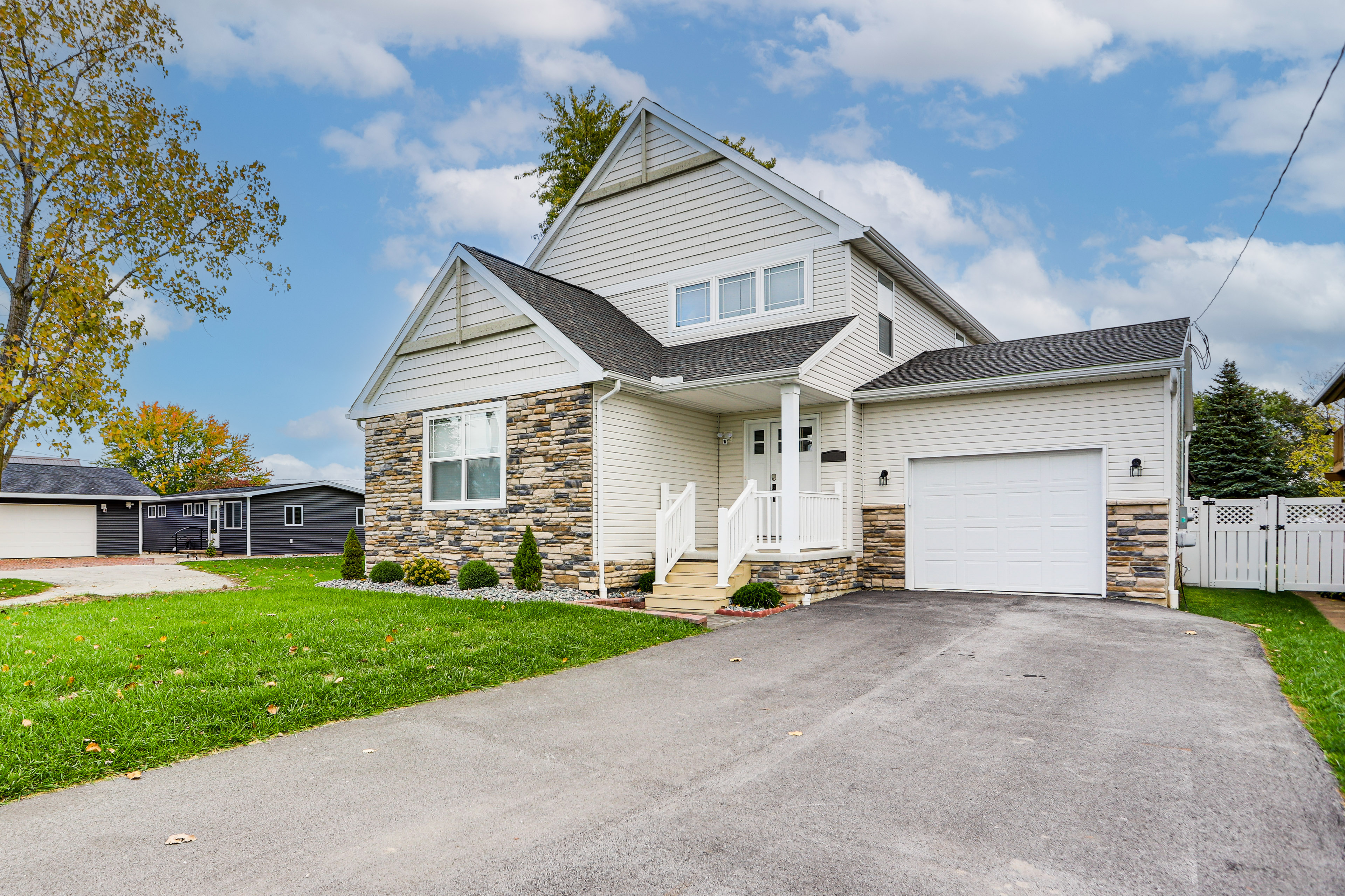 Property Image 2 - Hot Tub, Lake Access, & Dock: Port Clinton Retreat