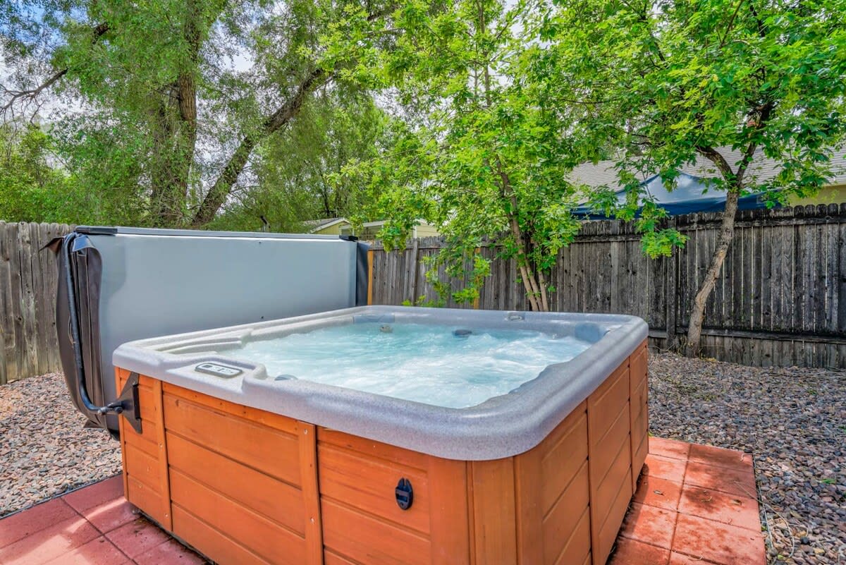 Property Image 1 - Heart Of Downtown, King Bed, Hot Tub, Has It All!