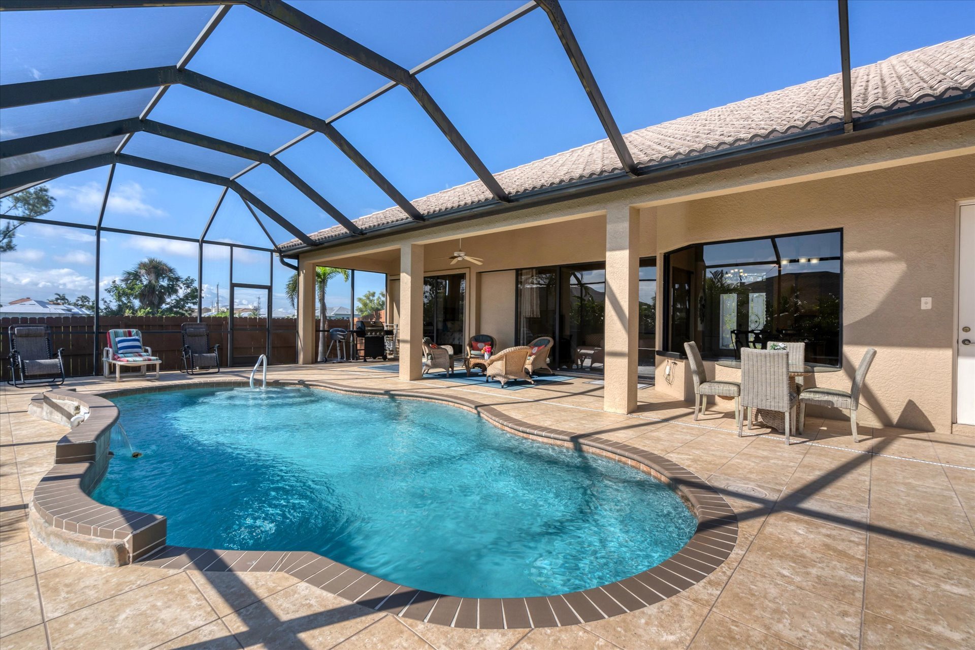 Beautiful pool overlooking private backyard