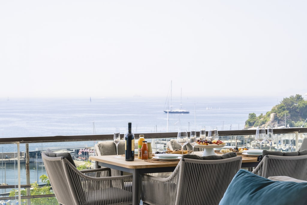 With an abundance of al fresco activities in which to immerse yourself