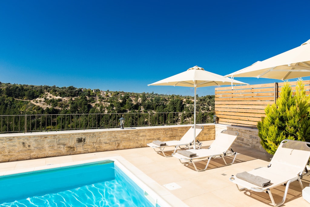 Let the cool breeze and the Cretan sun revitalise you!