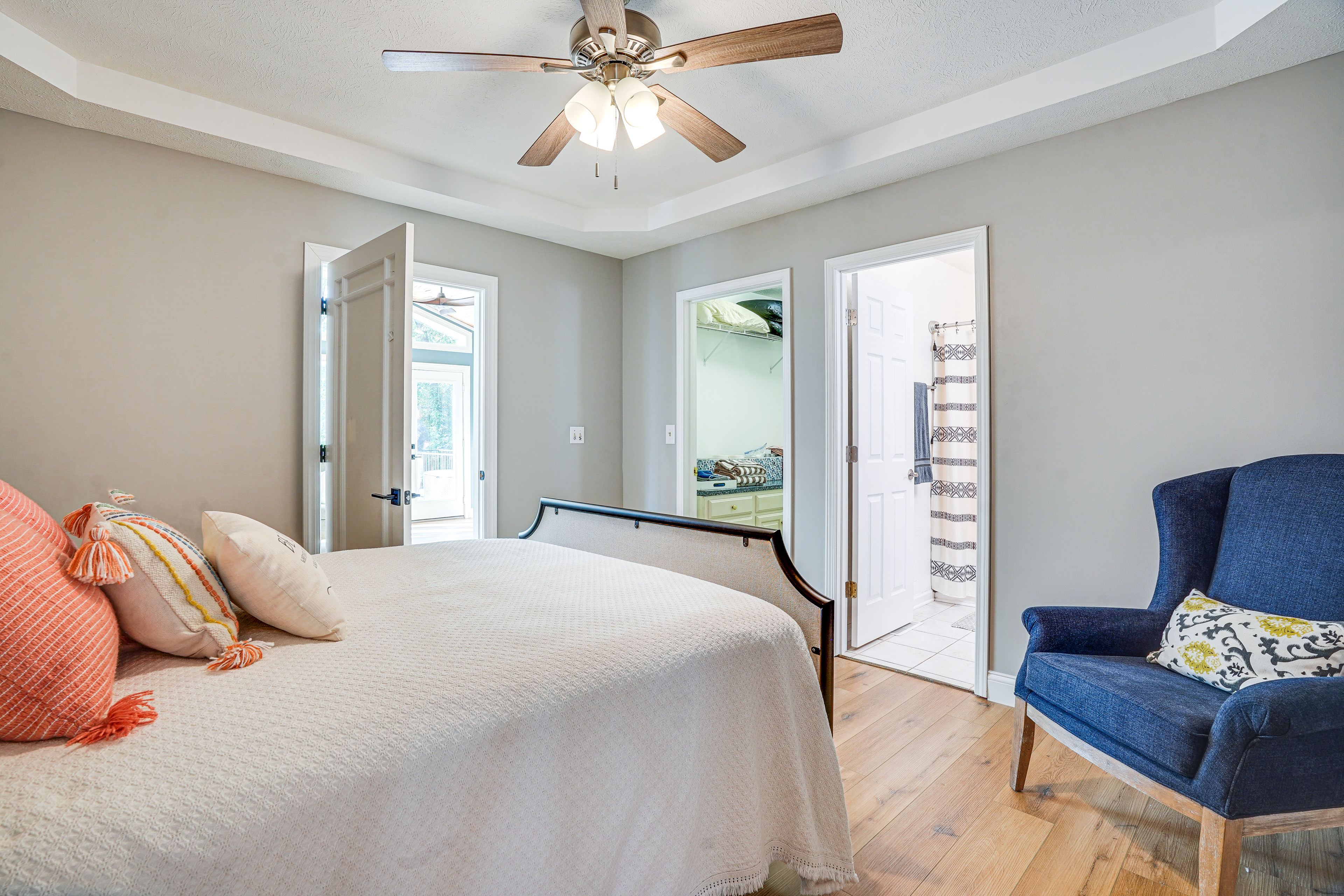 Waterfront Gilbertsville Retreat on Kentucky Lake!