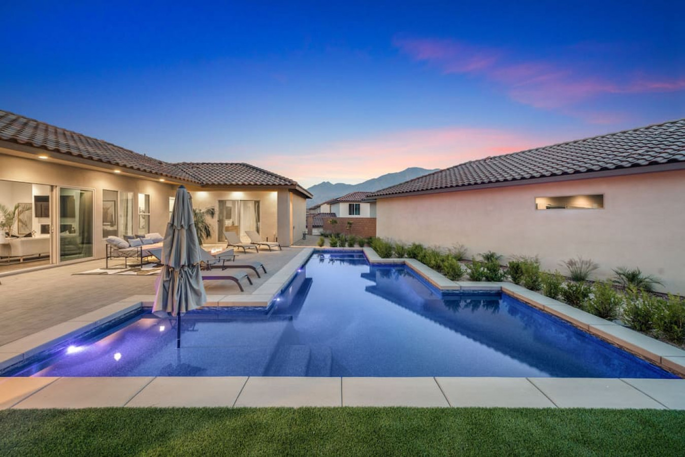 Property Image 1 - Casa Azul. Pristine Pga Oasis! Pga West in Signature!