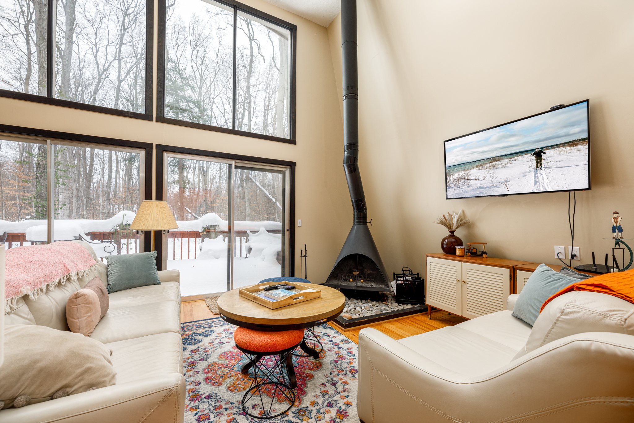 Property Image 1 - 🌿Sugarloaf Chalet Pet Friendly 3BDR + Loft & Hot Tub