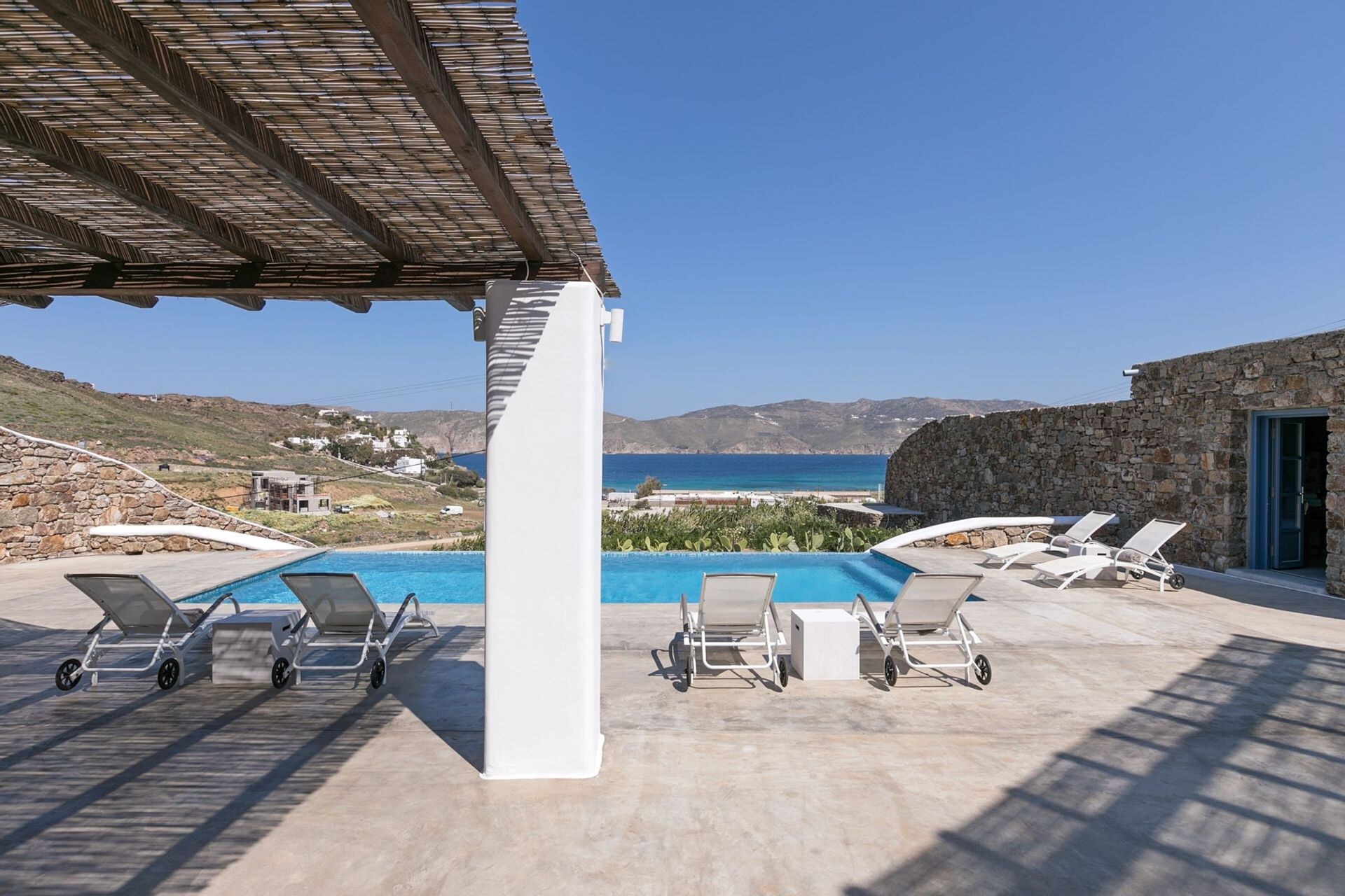 Property Image 2 - LKM 4 Bed | Villa Air | Panormos | Mykonos