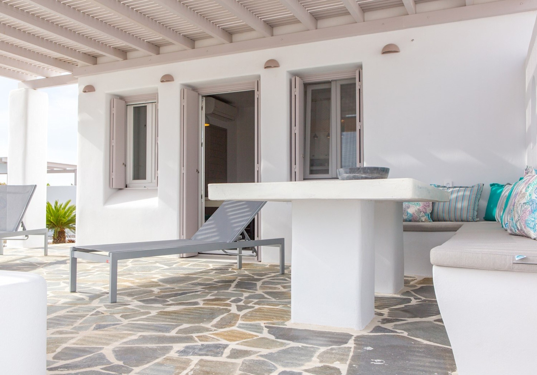 Property Image 2 - Private Beachfront Villa with Pool & Sea View DLV | Naxos