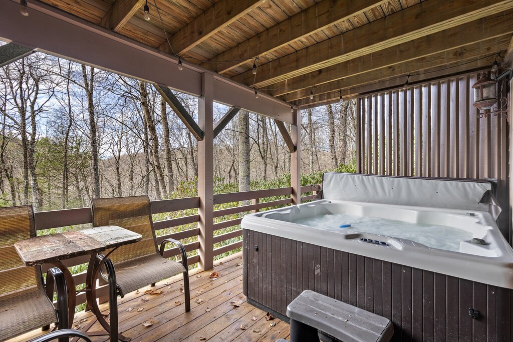 Hot Tub on the Lower Covered Deck