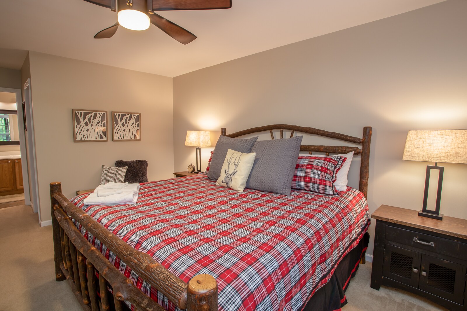 Comfy King Bed in Master Suite with EnSuite Master Bathroom