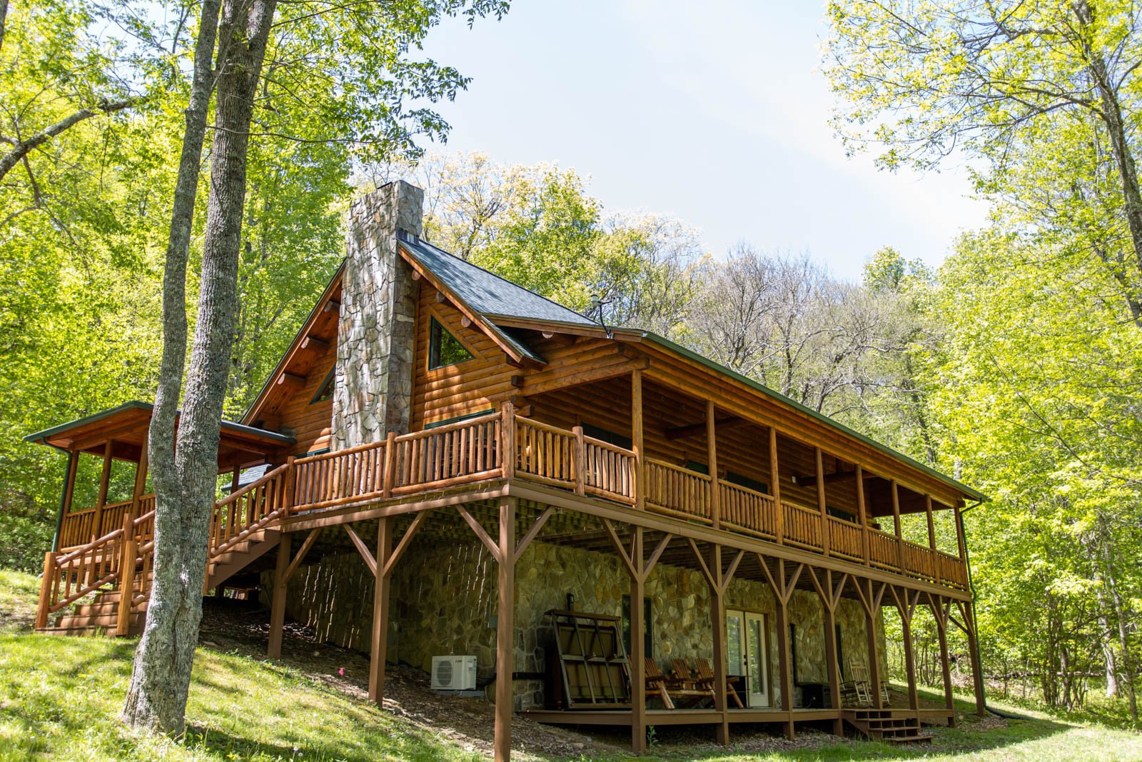 Beautiful Log Cabin with Ample Deck Space and Gently Sloping Yard