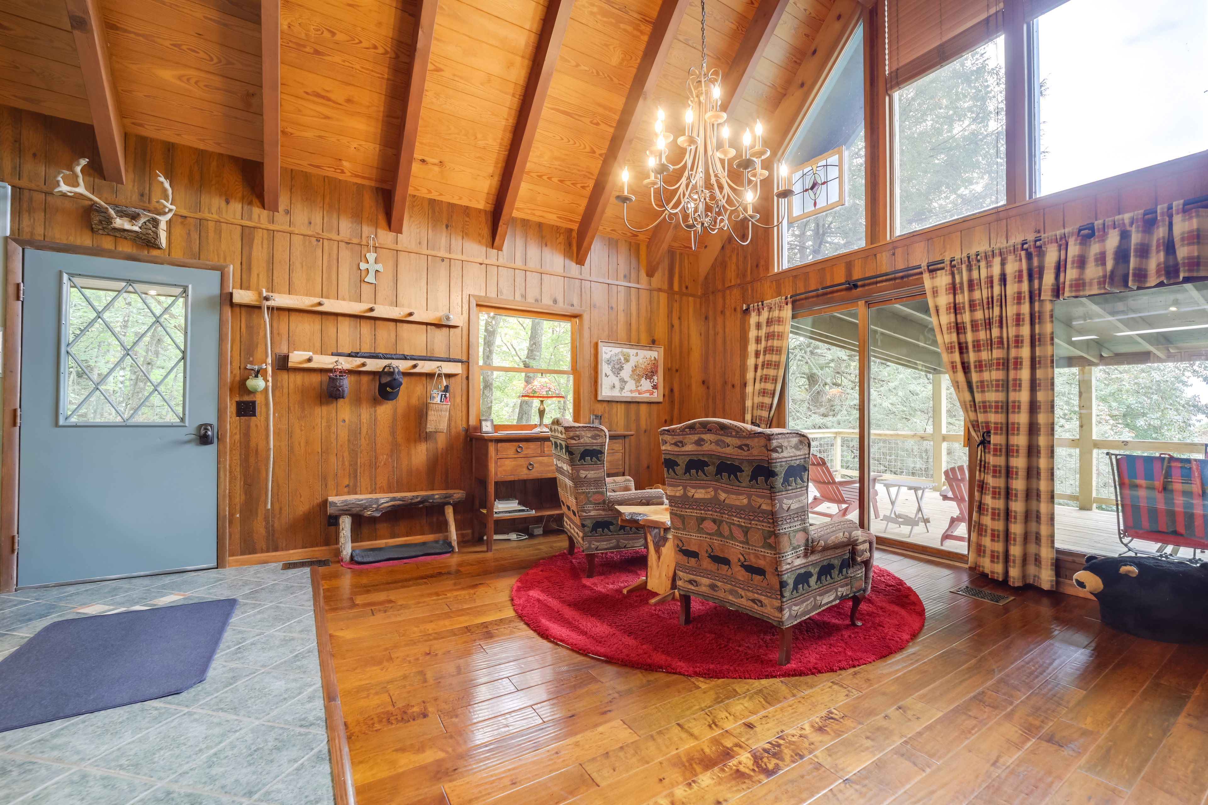 Robbinsville Vacation Rental w/ Covered Balcony