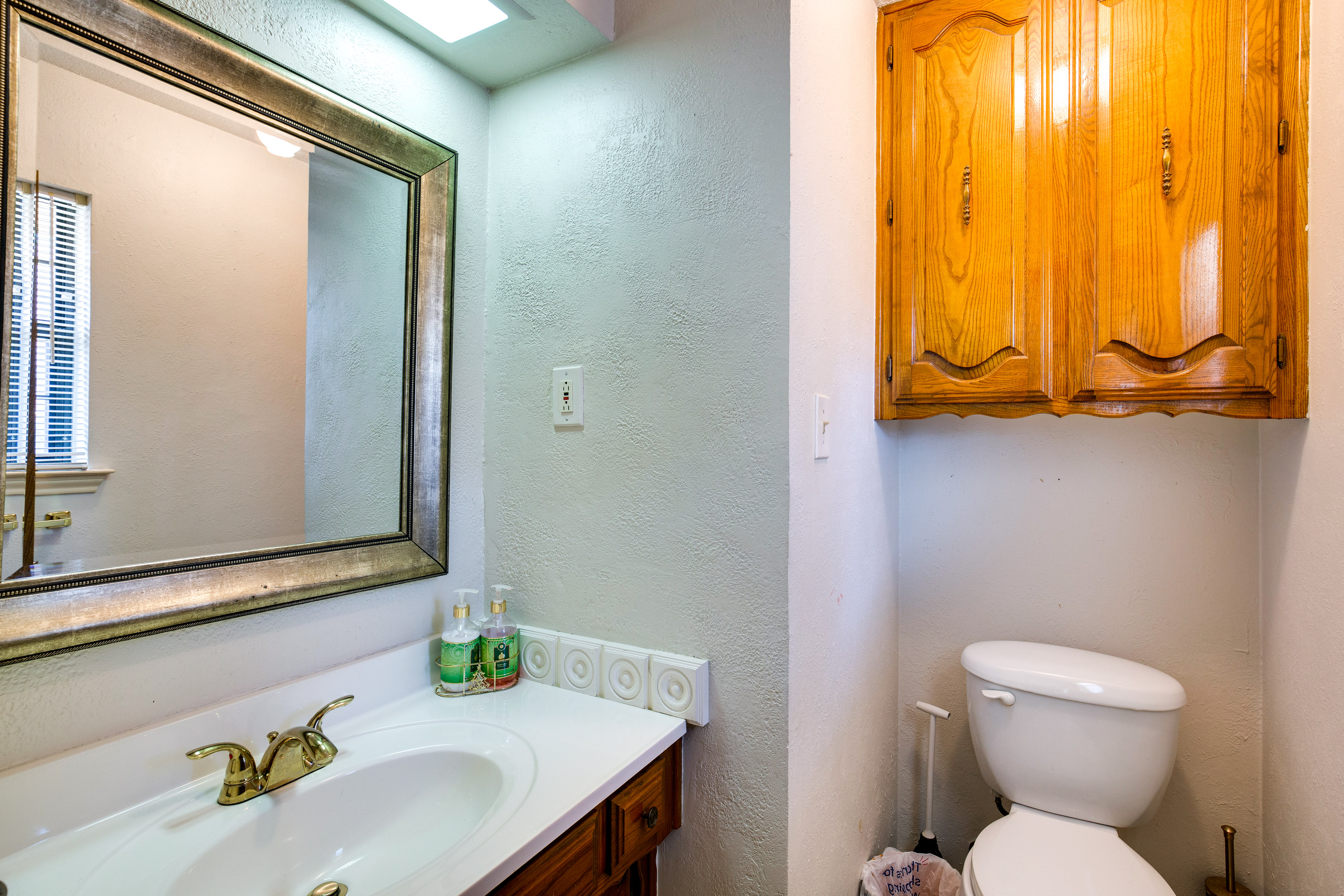 Charming Texas Escape, Near Cedar Hill State Park!