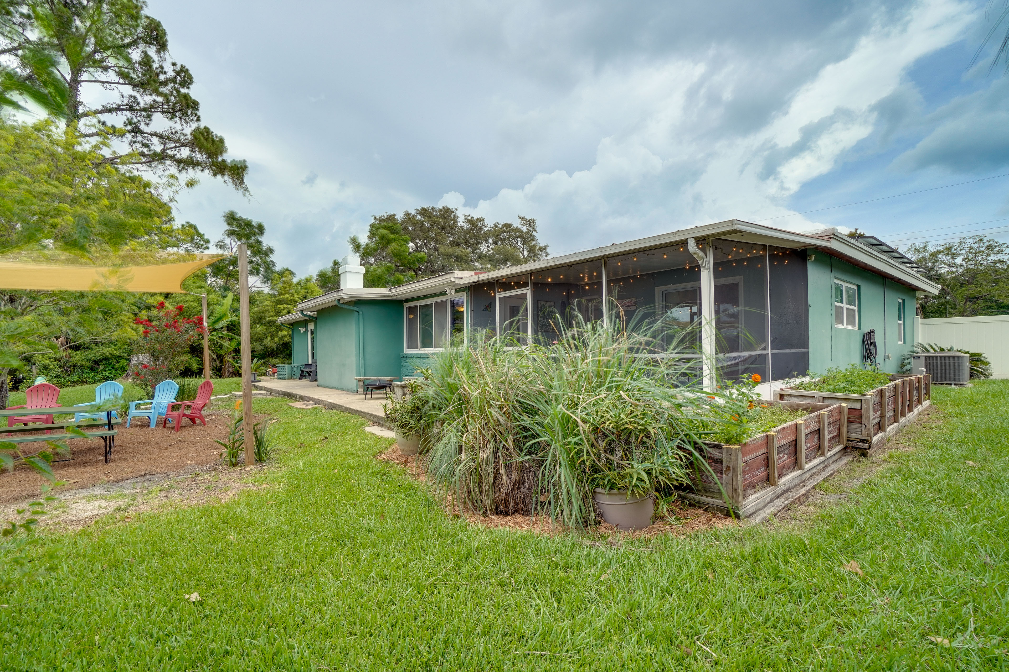 Property Image 2 - Lakefront Deltona Vacation Rental w/ Dock & Kayaks