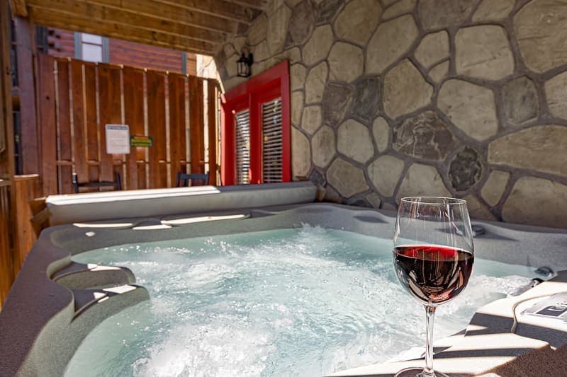 Sit back and relax in the hot tub- perfect occasion for a glass of wine!