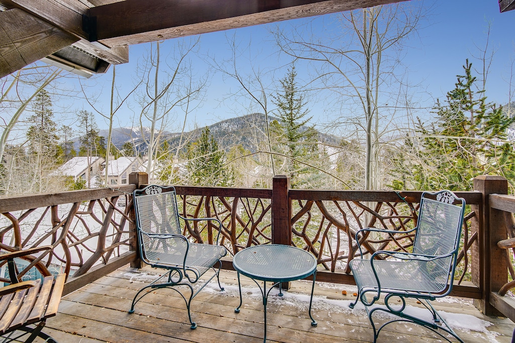 Private balcony with mountain views! #fall