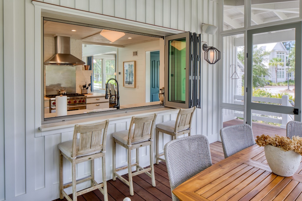 Outdoor porch bar area