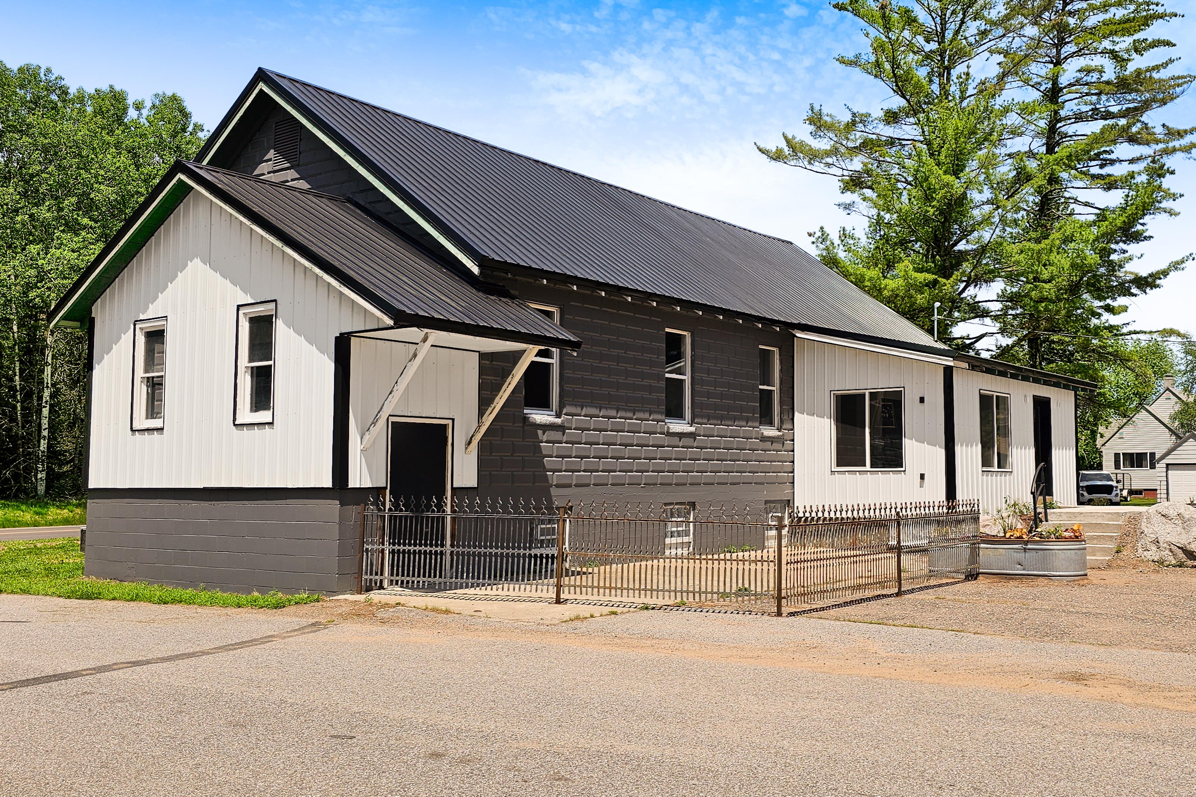 Property Image 1 - The Townhall