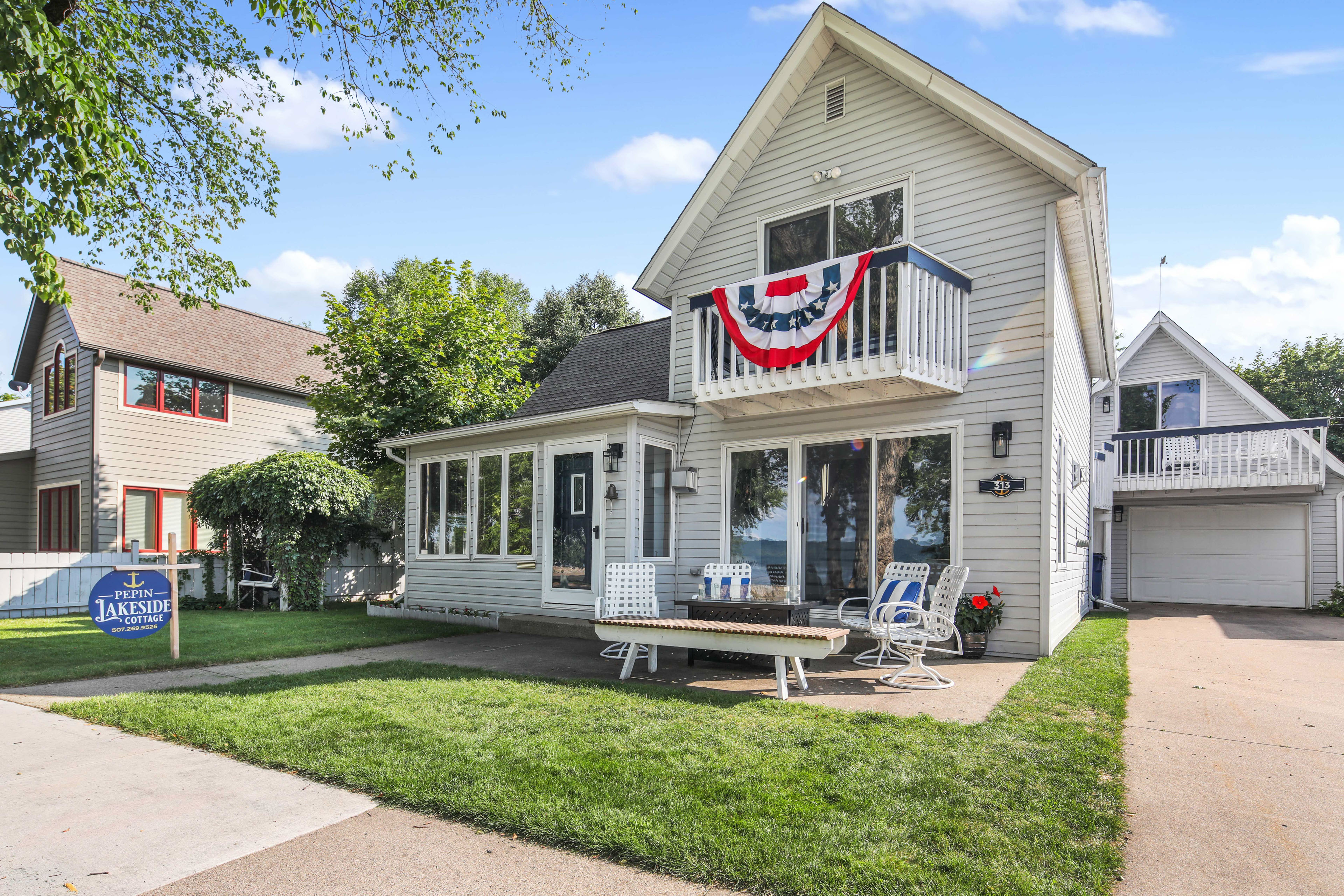 Property Image 1 - Lake Pepin Waterfront Cottage - Steps to Beach!