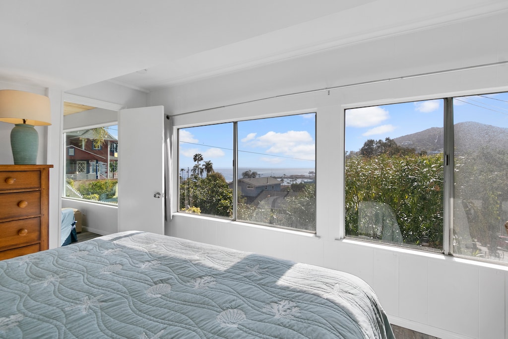 124H_2 Front Bedroom View