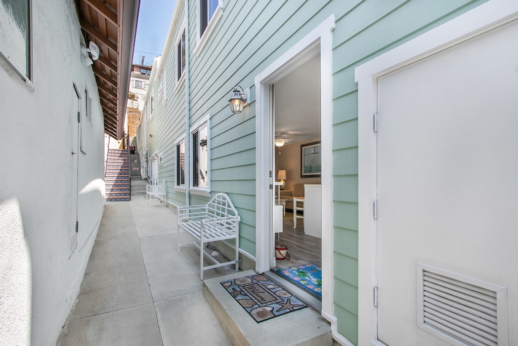 359 Sumner A - Front Door