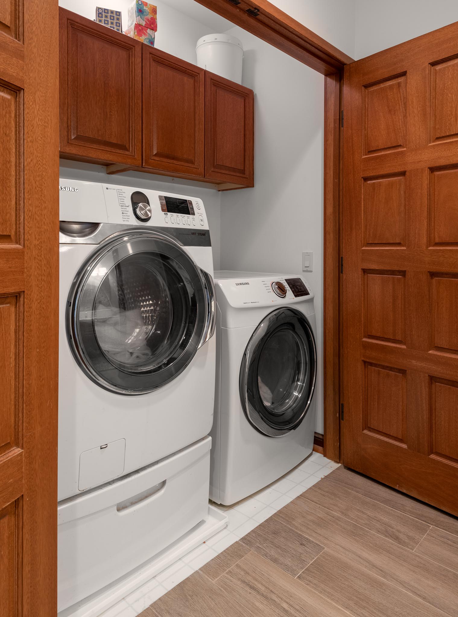 Laundry.jpg Laundry.jpg