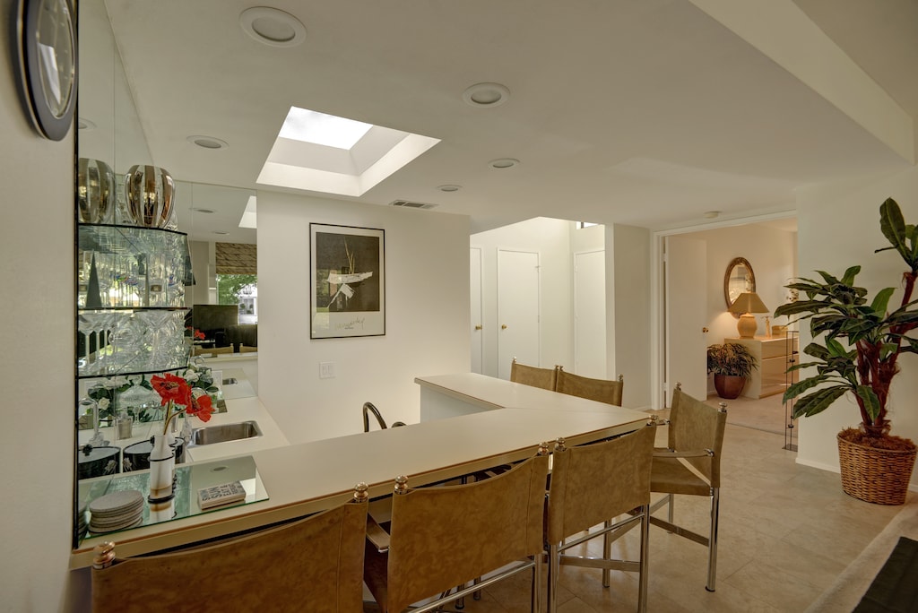 K0343 - 08 - BAR.jpg