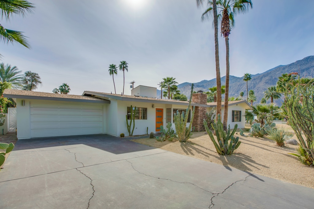 K0057 - outside front.jpg