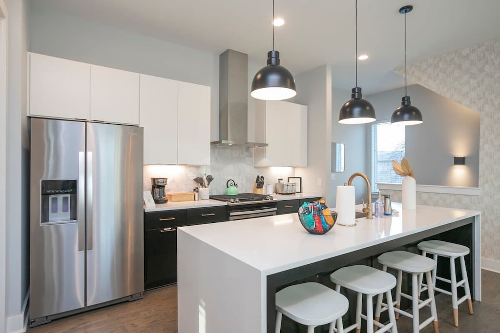 Fully Stocked Kitchen