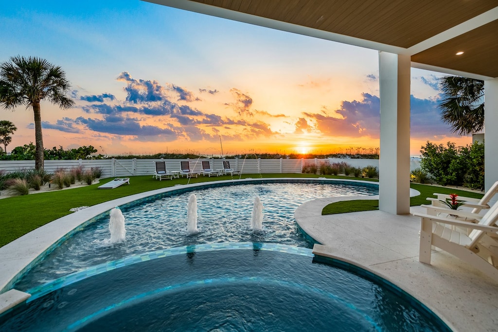 Sunset Blue - Beachfront 5-Bedroom Siesta Key Luxury Vacation Home - Sleeps 12