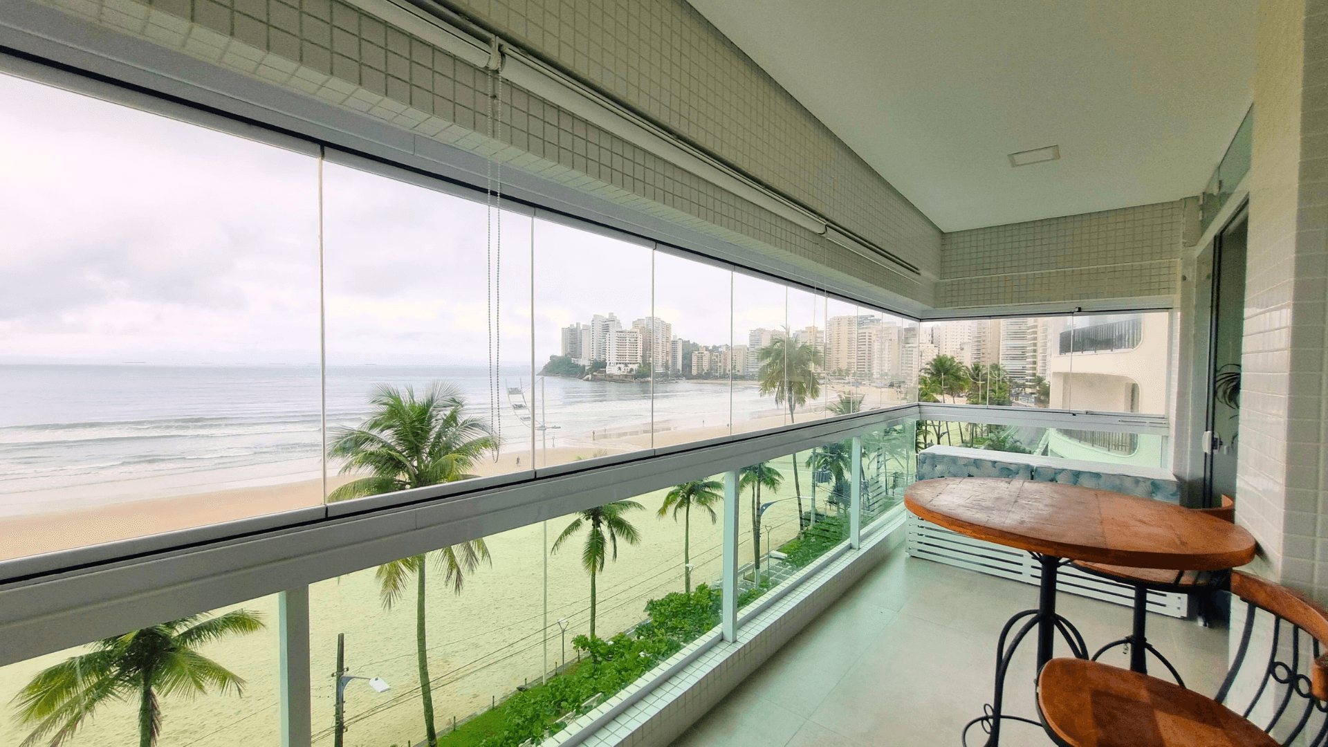 Property Image 1 - Apartment facing the sea in Asturias, Guarujá