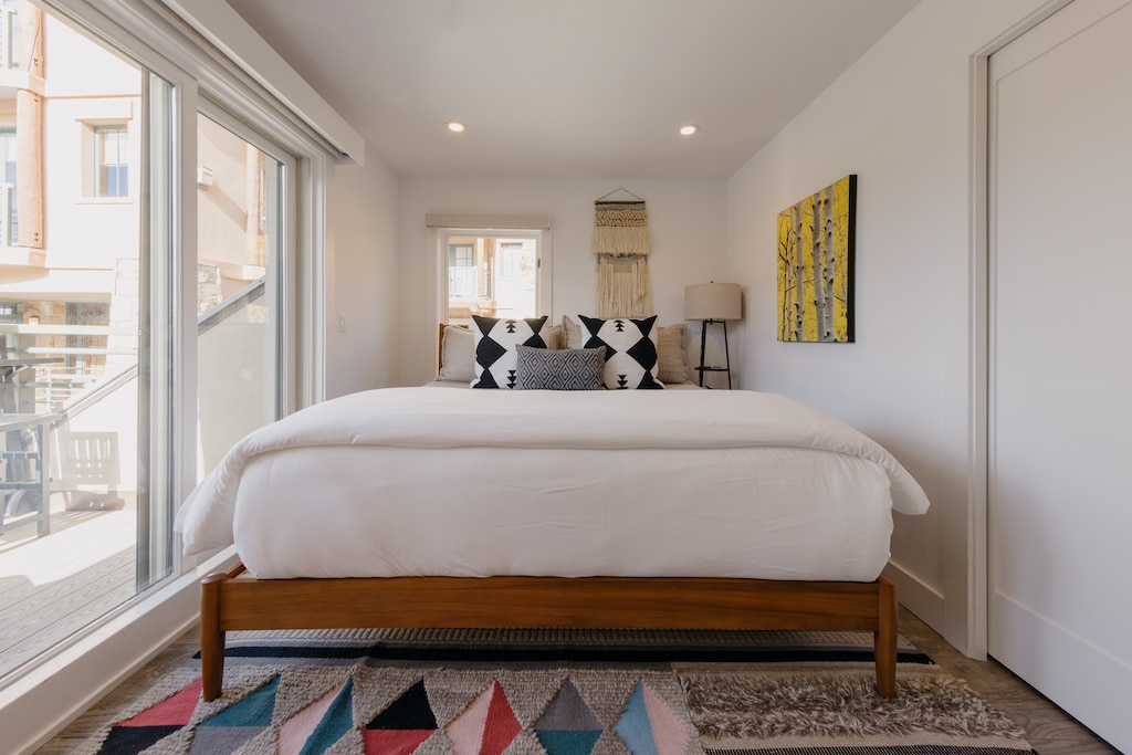 Bedroom Two - King Bed - Winter