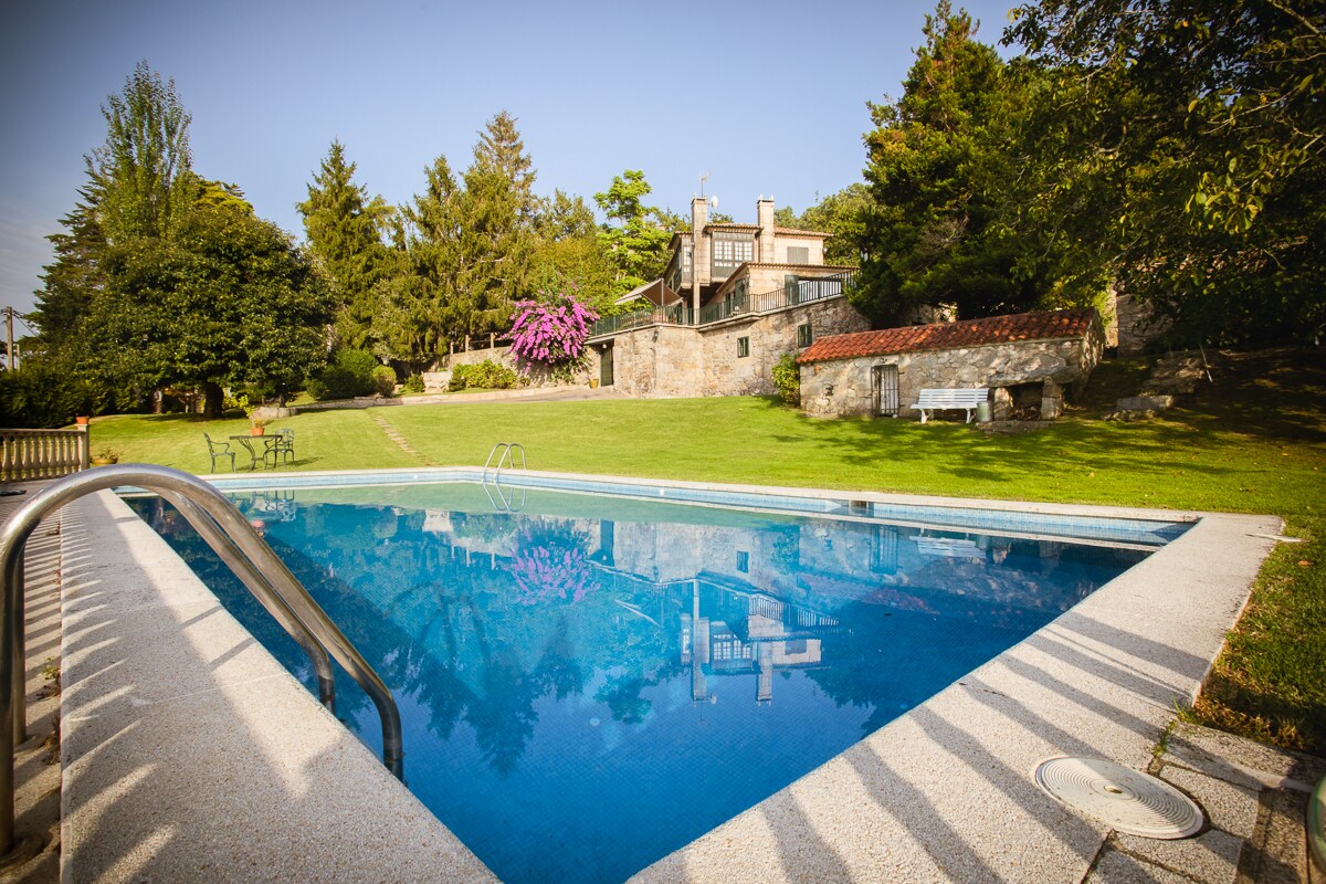 Property Image 1 - Villa Ramallosa