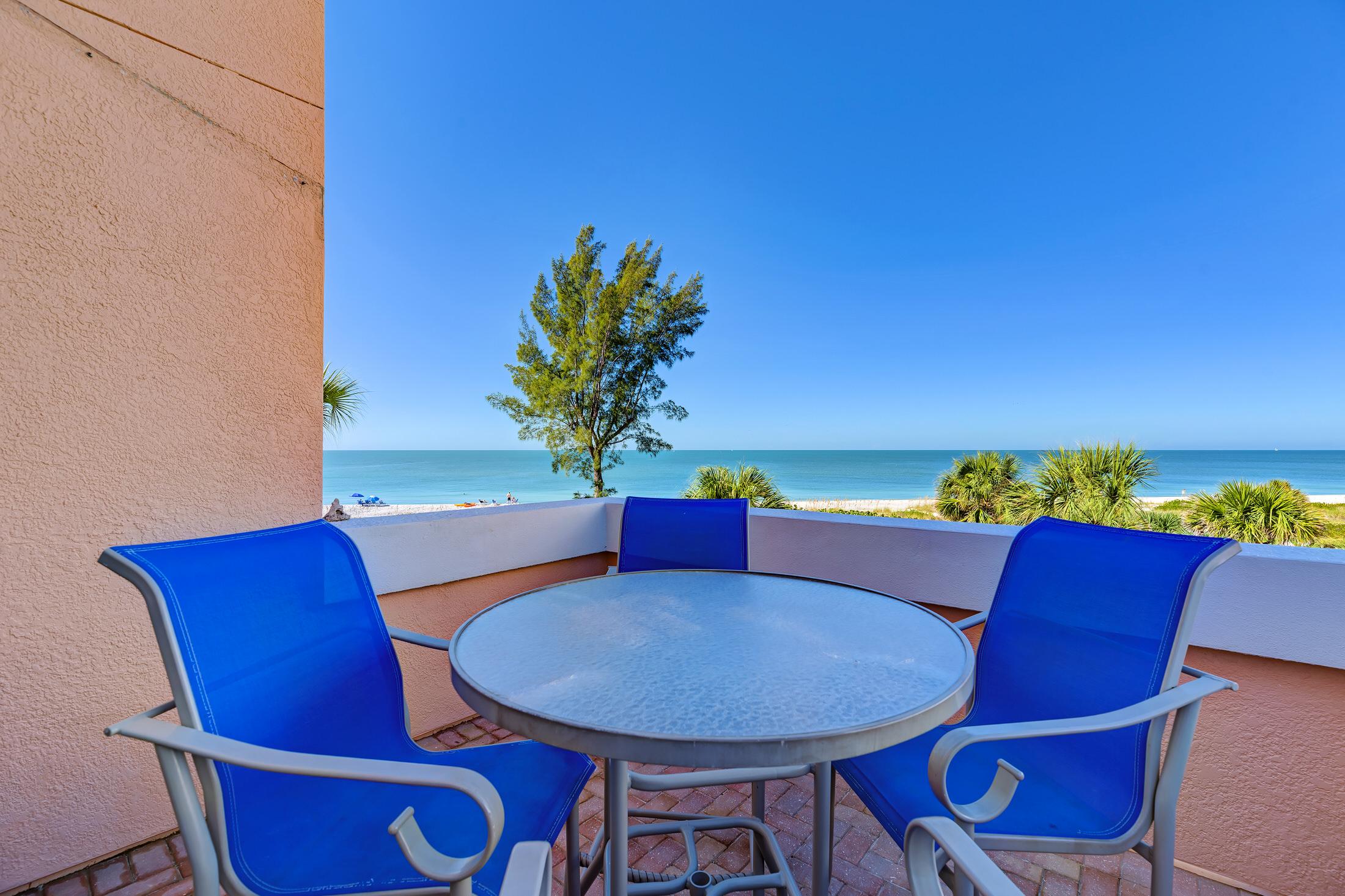 Property Image 1 - Sand Cay 302