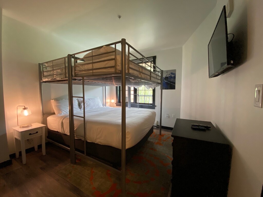 New bunk bed in Guest bedroom