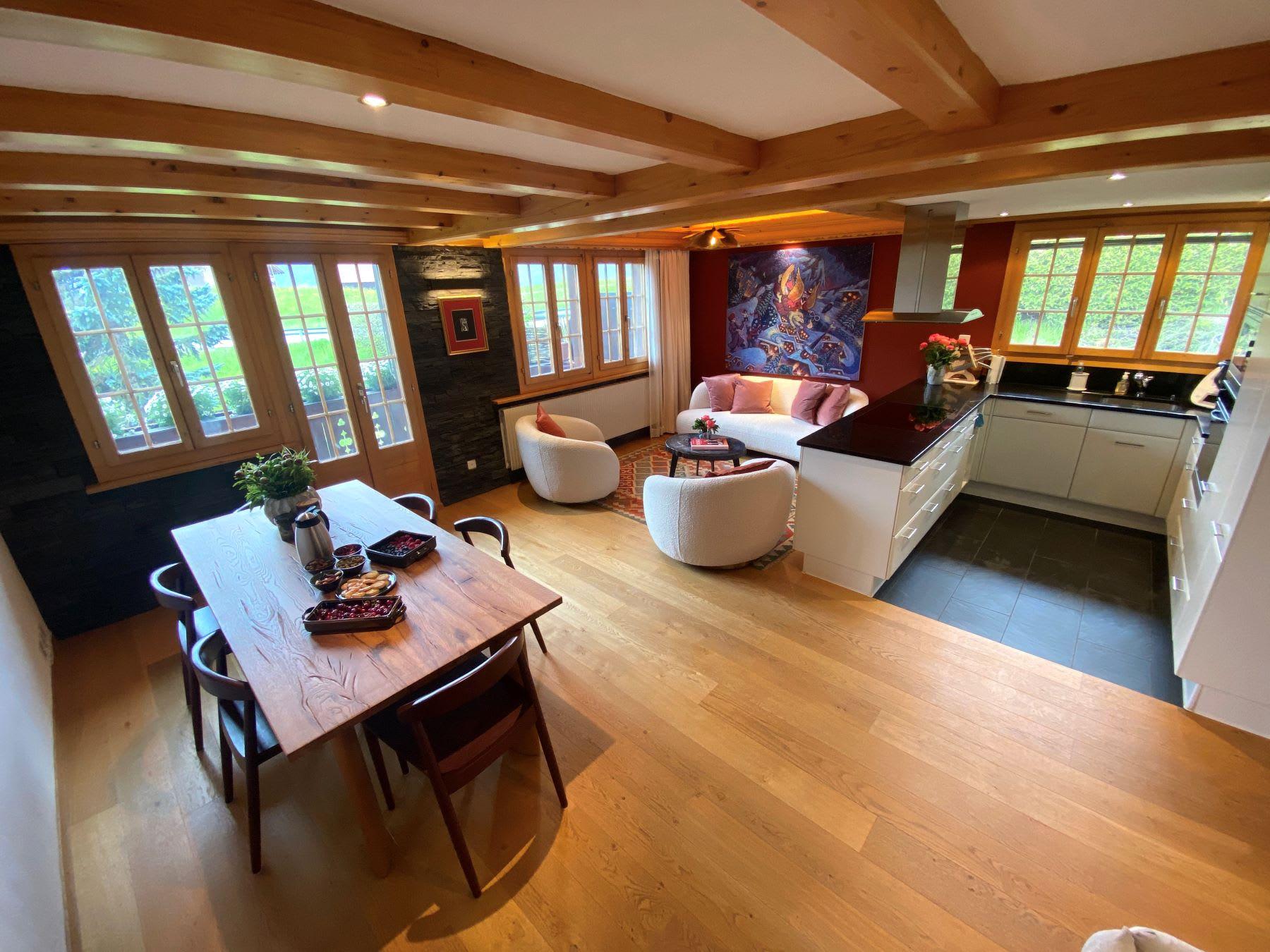 Property Image 1 - Vibrant 3-bedroom Ski Chalet In Gstaad