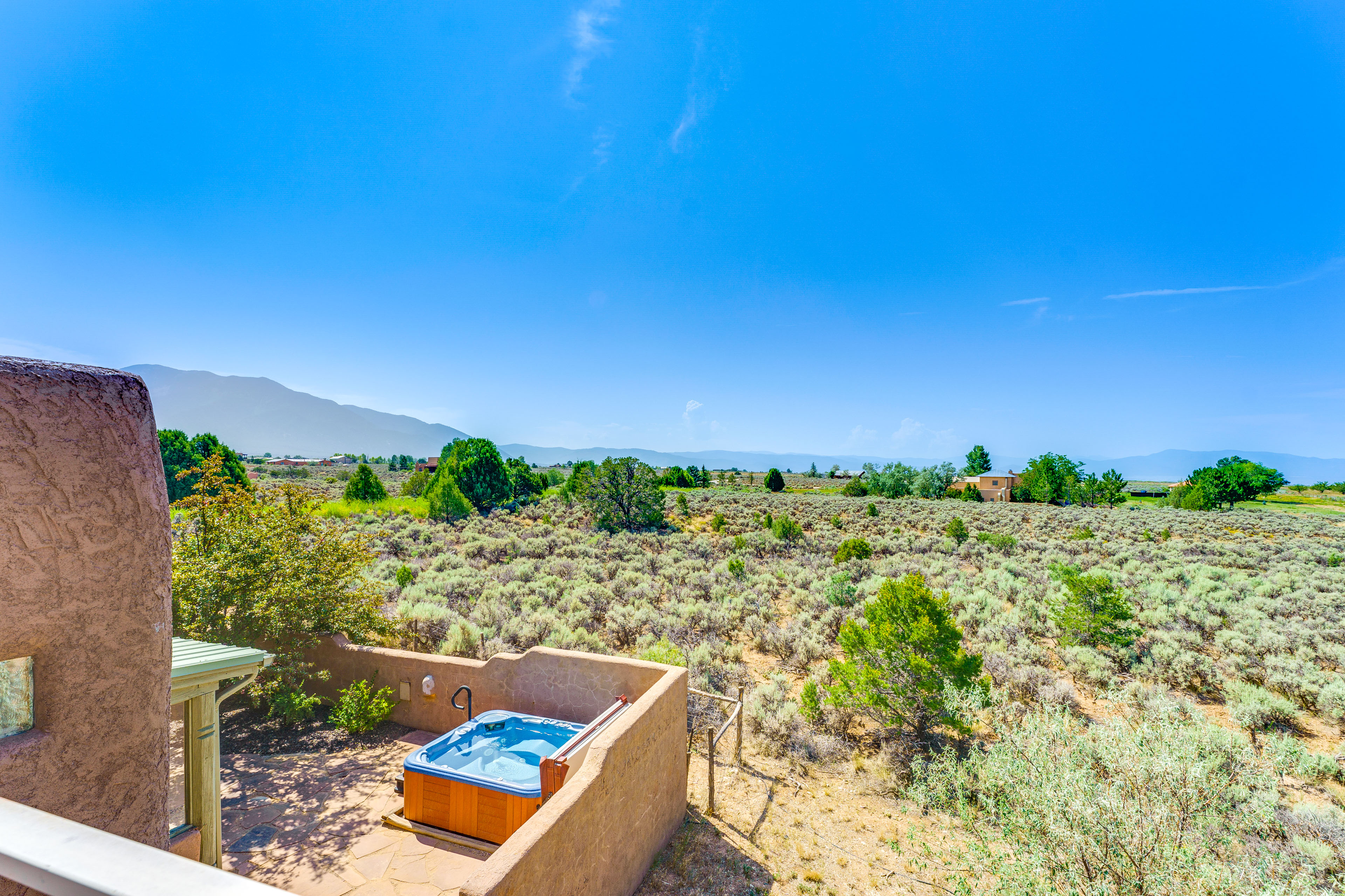 Mtn-View Retreat w/ Hot Tub in New Mexico!