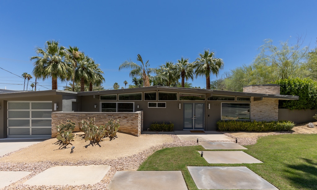 Welcome to Mesa Mid-Centrury